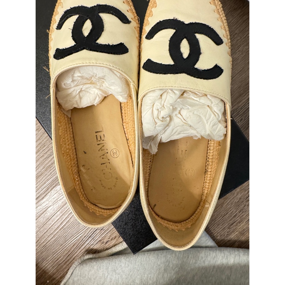 Chanel Raffia Espadrilles Loafers Beige Woven CC Logo Flats Made in Spain 37 - Picture 4 of 6